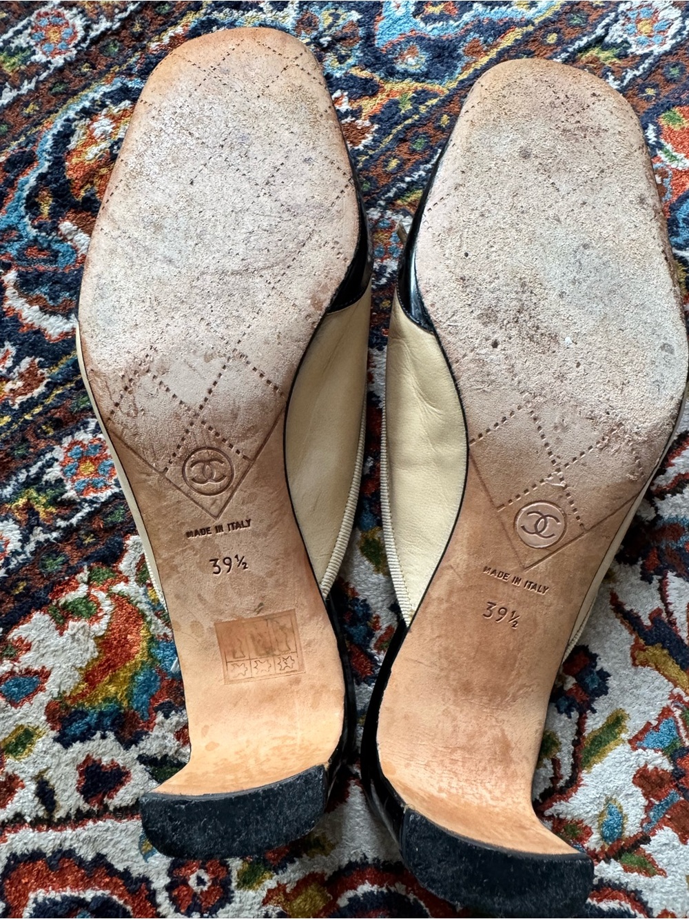 CHANEL Beige and Black Two-Tone Leather Mules - Picture 6 of 10
